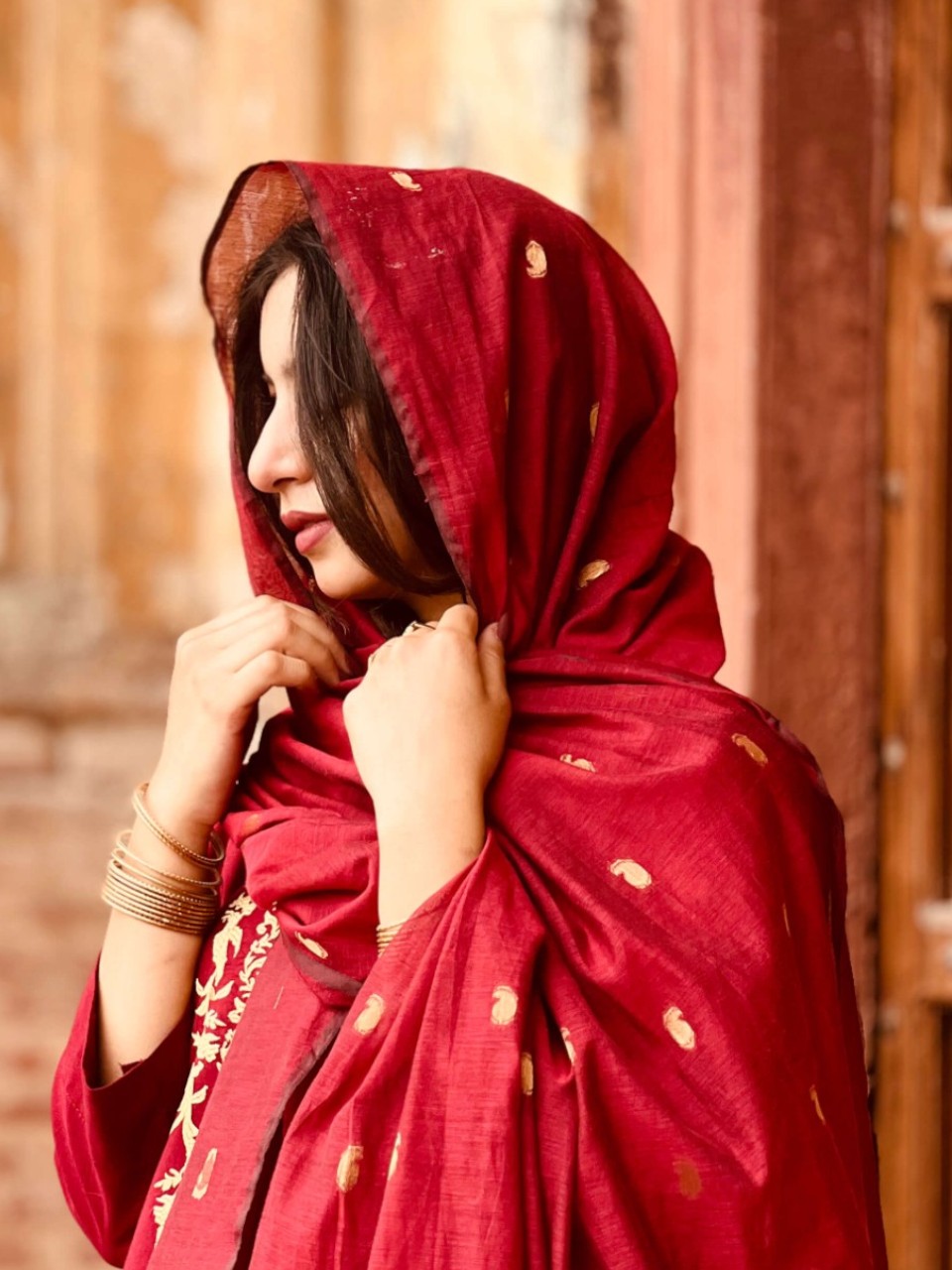 4m-Photoroom Blood Maroon Colour – A Perfect Traditional Outfit