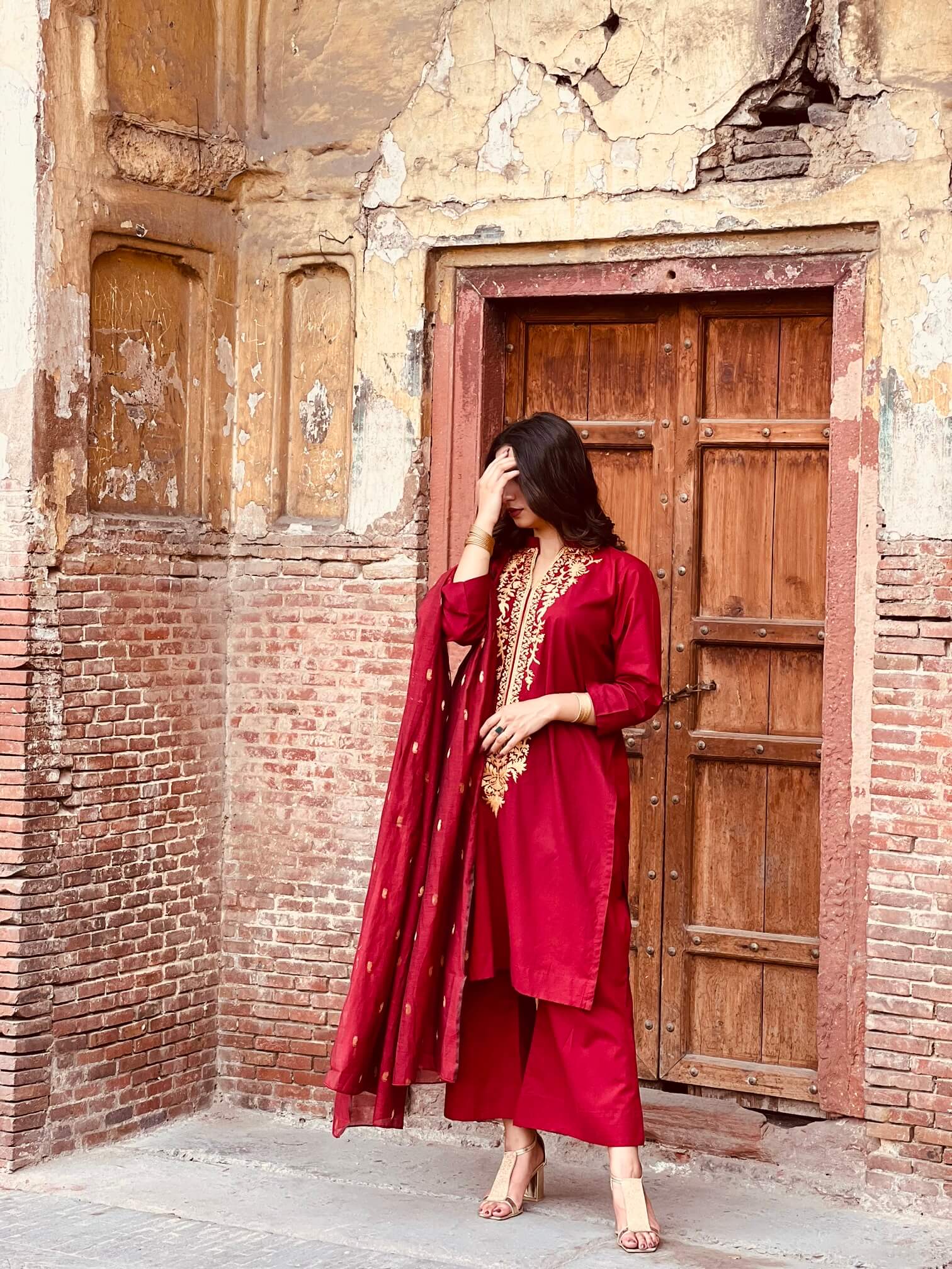 Blood Maroon Colour – A Perfect Traditional Outfit Blood Maroon Colour – A Perfect Traditional Outfit