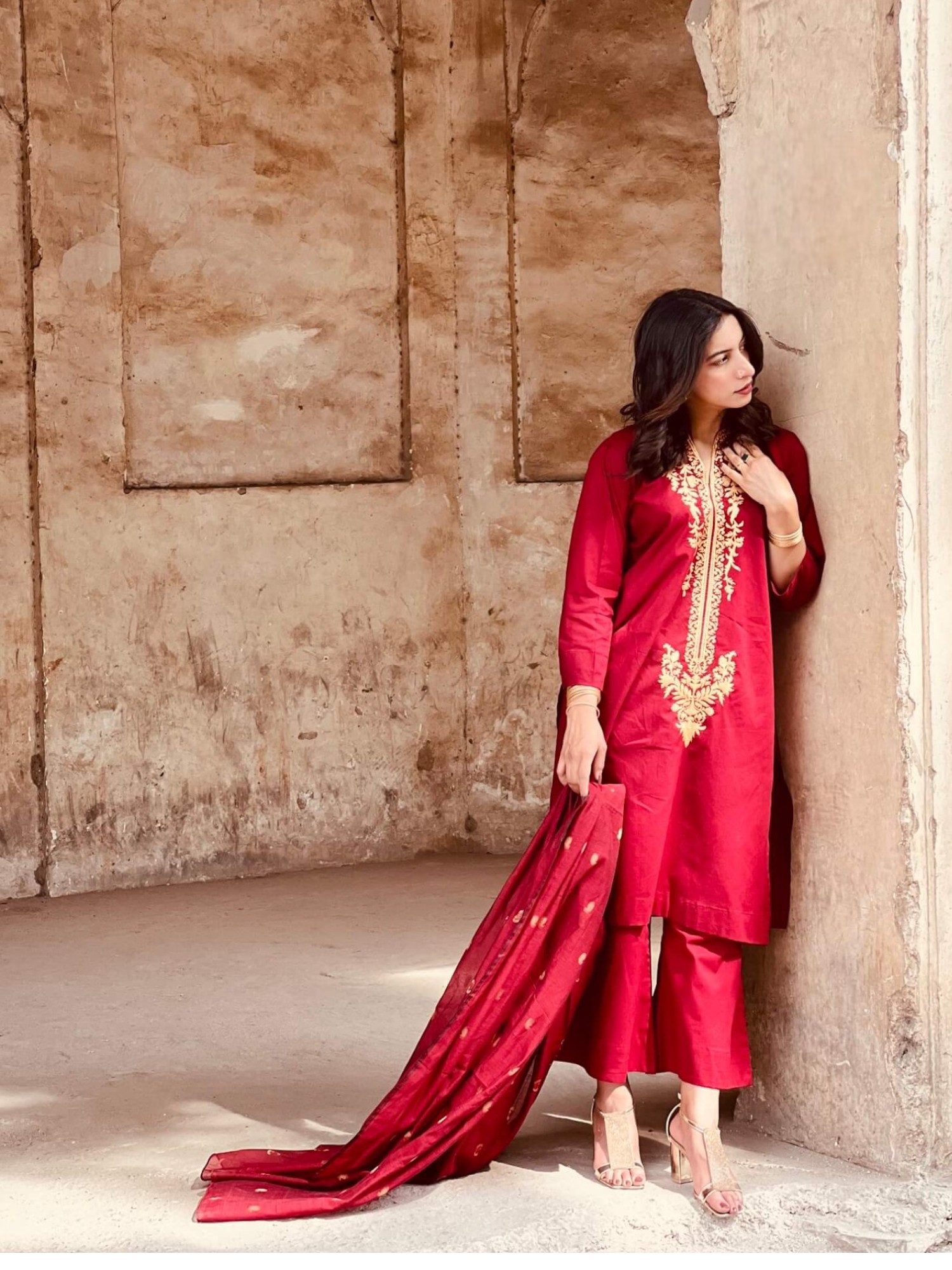 Blood Maroon Colour – A Perfect Traditional Outfit Blood Maroon Colour – A Perfect Traditional Outfit