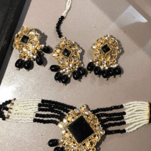 Nakhry_Chokar_and_necklace_egyptian black _square & gold 4 piece